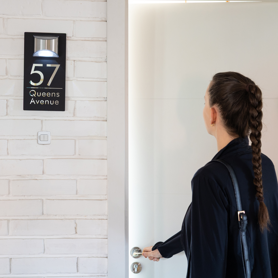 LumaPlaque™ – Plaque de maison solaire